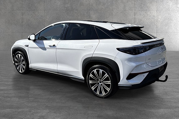 BYD Sealion 7 6 of 10