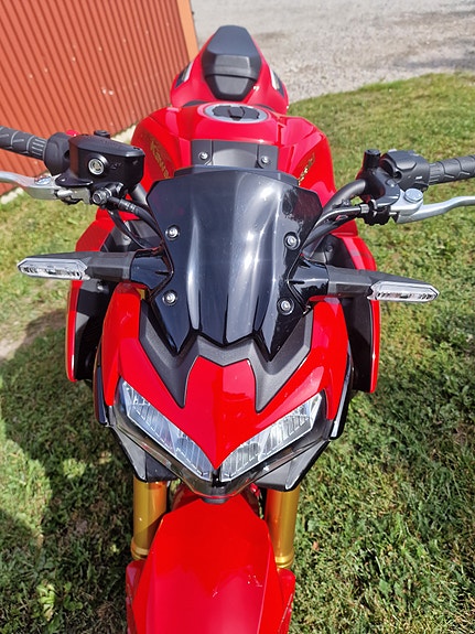 Kawasaki Z 900 4 of 12
