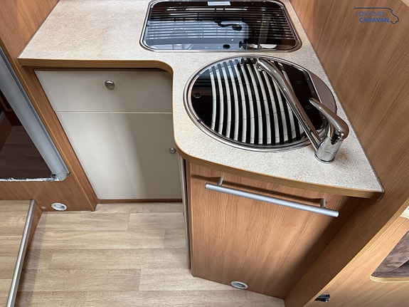 Challenger genesis 56 - Senkeseng - Stort Lasterom! 22 of 30