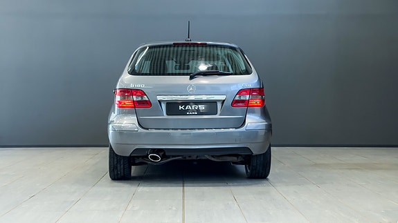 Mercedes-Benz B180 4 of 25