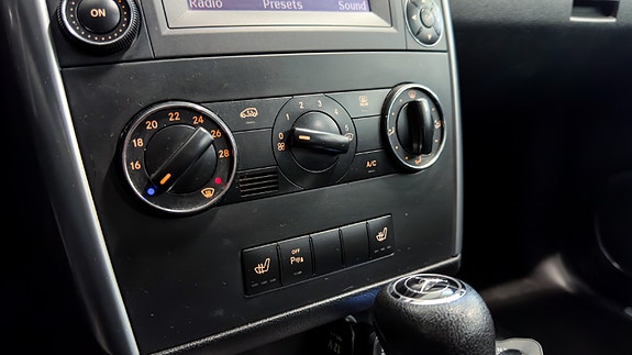 Mercedes-Benz B180 20 of 25