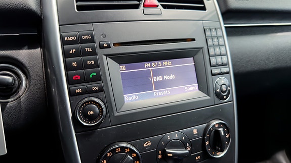Mercedes-Benz B180 19 of 25