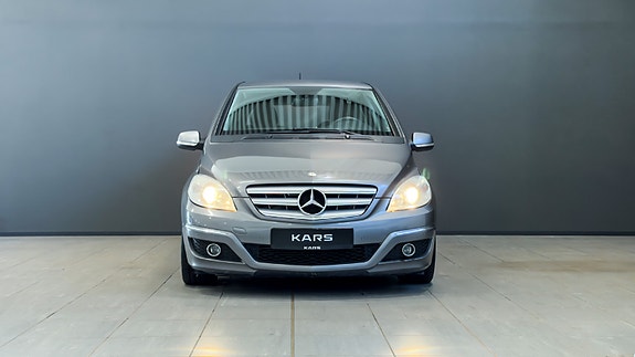 Mercedes-Benz B180 8 of 25