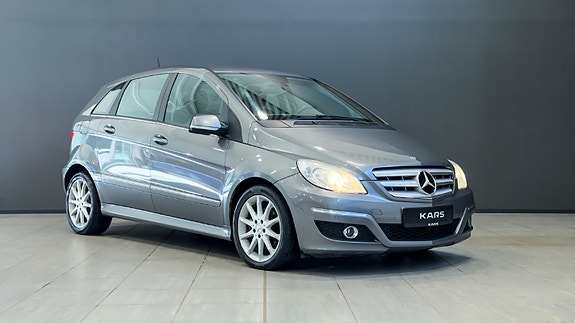 Mercedes-Benz B180 7 of 25