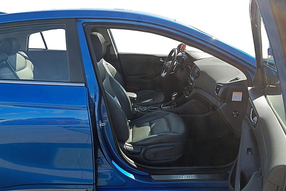 Hyundai IONIQ 23 of 30