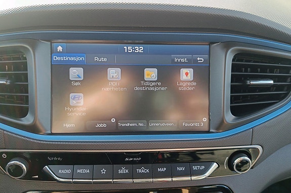 Hyundai IONIQ 29 of 30
