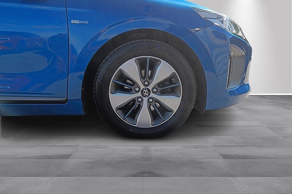 Hyundai IONIQ 24 of 30