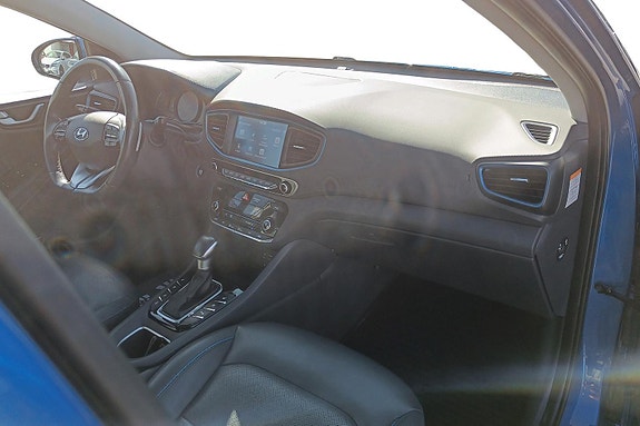 Hyundai IONIQ 25 of 30