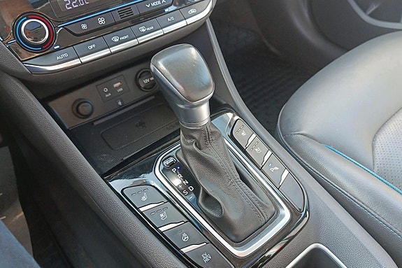 Hyundai IONIQ 14 of 30