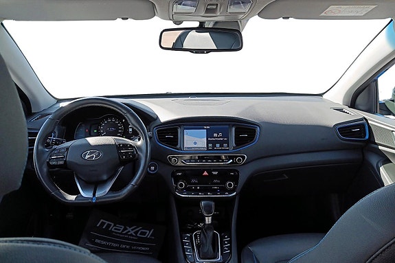 Hyundai IONIQ 6 of 30