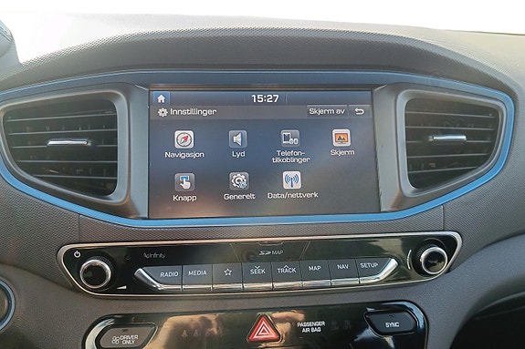 Hyundai IONIQ 13 of 30