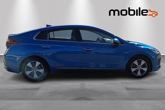 Hyundai IONIQ 2 of 30
