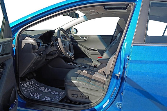 Hyundai IONIQ 8 of 30