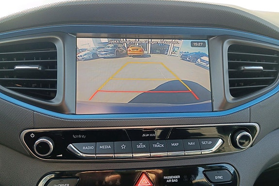 Hyundai IONIQ 12 of 30