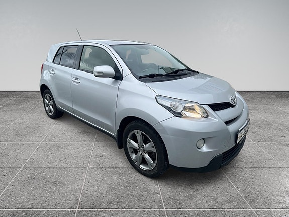 Toyota Urban Cruiser 10 of 21