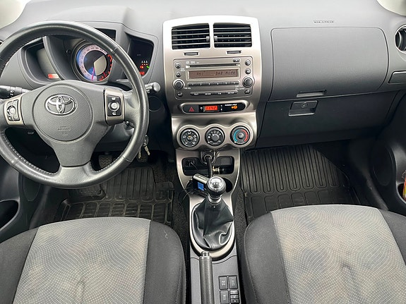 Toyota Urban Cruiser 16 of 21