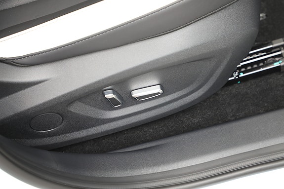 JAC E30X 14 of 30