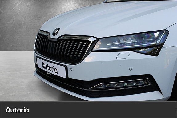Skoda Superb 7 of 26