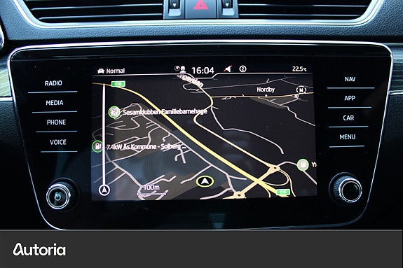 Skoda Superb 18 of 26