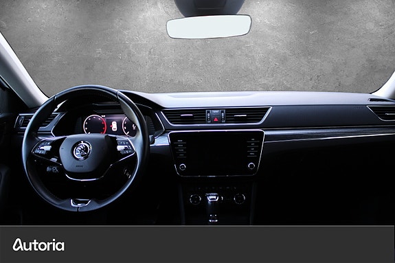 Skoda Superb 14 of 26