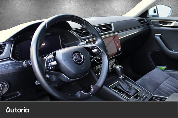 Skoda Superb 11 of 26