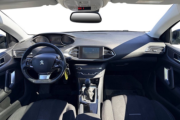 Peugeot 308 12 of 30