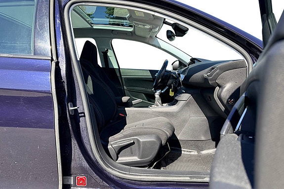 Peugeot 308 10 of 30