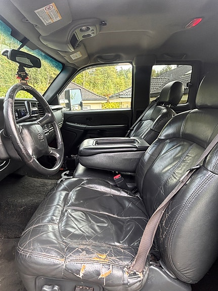Chevrolet Silverado 2500 12 of 30