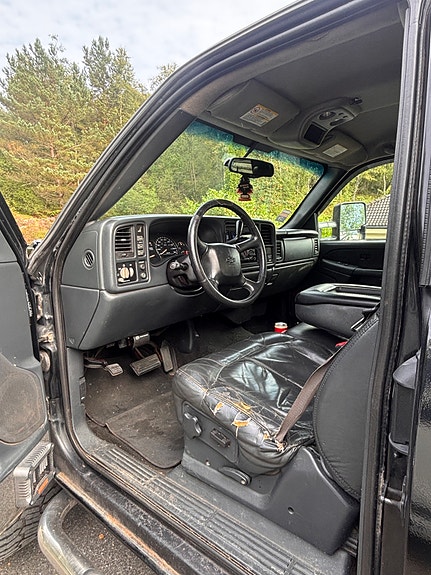 Chevrolet Silverado 2500 14 of 30