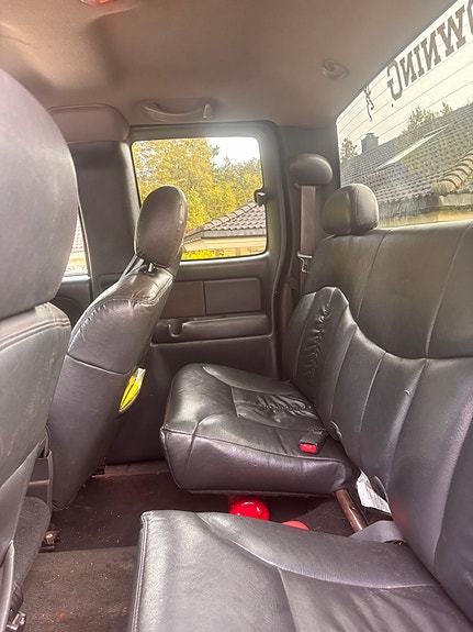 Chevrolet Silverado 2500 18 of 30