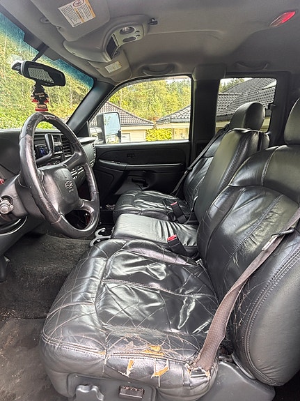 Chevrolet Silverado 2500 13 of 30