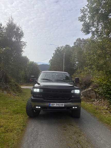 Chevrolet Silverado 2500 4 of 30