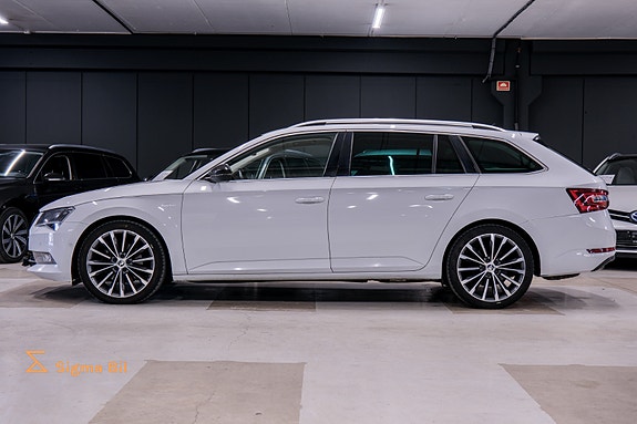 Skoda Superb 7 of 30