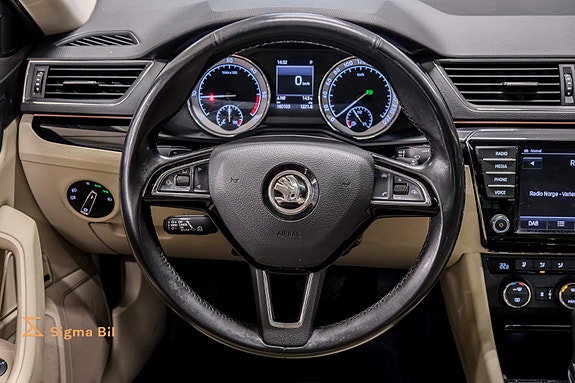 Skoda Superb 28 of 30