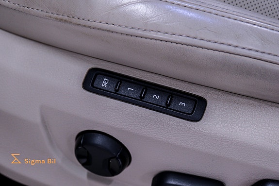 Skoda Superb 21 of 30