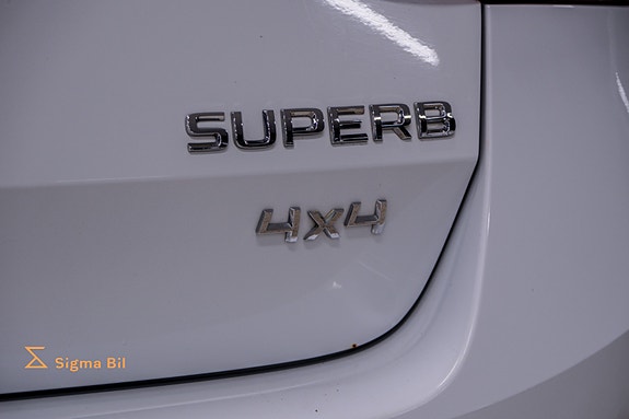 Skoda Superb 11 of 30