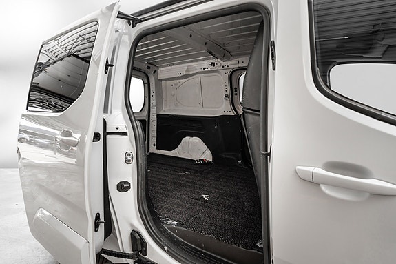 Citroen Berlingo 21 of 23
