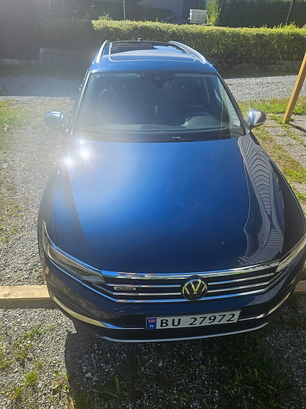 Volkswagen Passat Alltrack 4 of 12