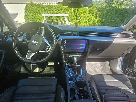 Volkswagen Passat Alltrack 9 of 12