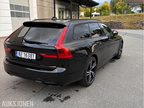 Volvo V90 4 of 22
