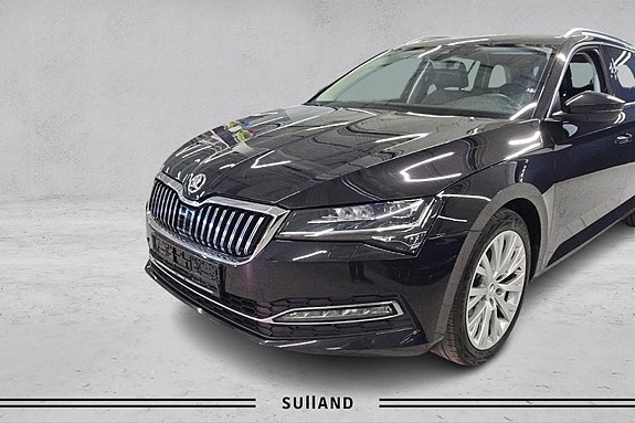 Skoda Superb 9 of 30