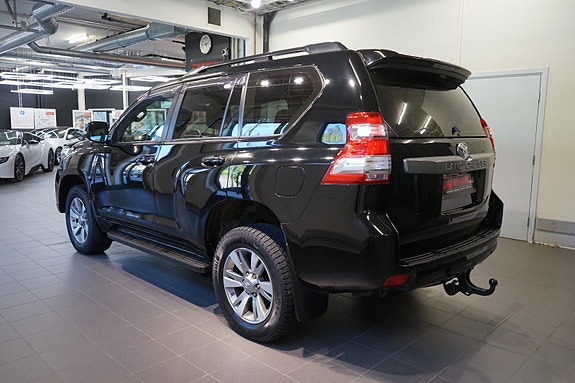 Toyota Land Cruiser 5 of 30
