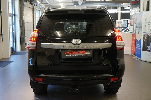 Toyota Land Cruiser 6 of 30