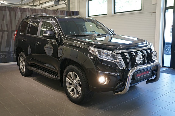 Toyota Land Cruiser 11 of 30