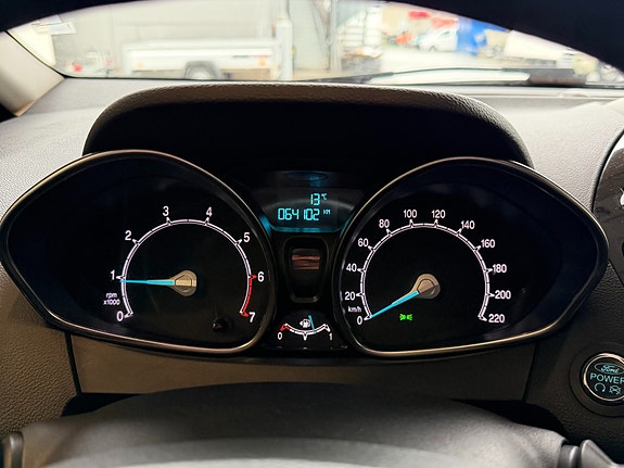 Ford B-MAX 18 of 27