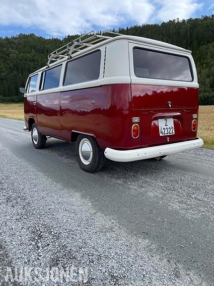 Volkswagen Transporter 11 of 19