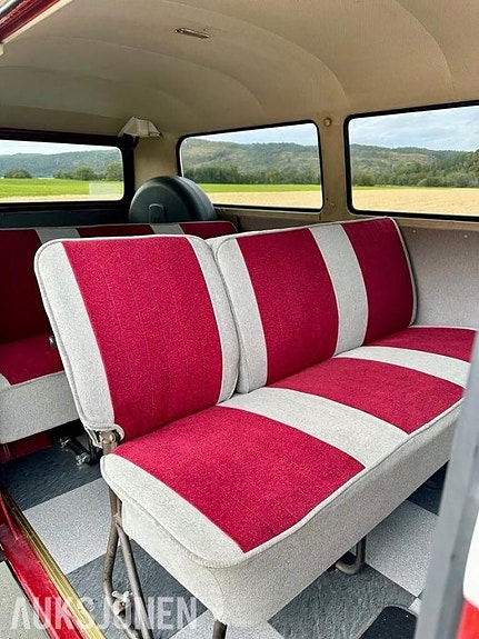 Volkswagen Transporter 15 of 19