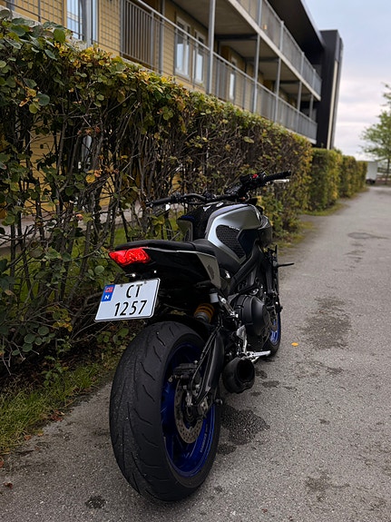 Yamaha MT-09 SP 17 of 17