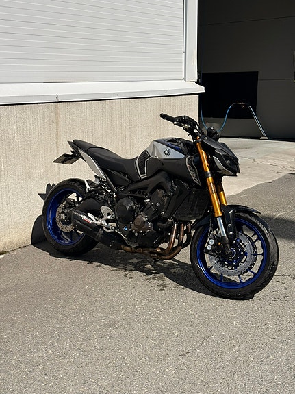 Yamaha MT-09 SP 8 of 17