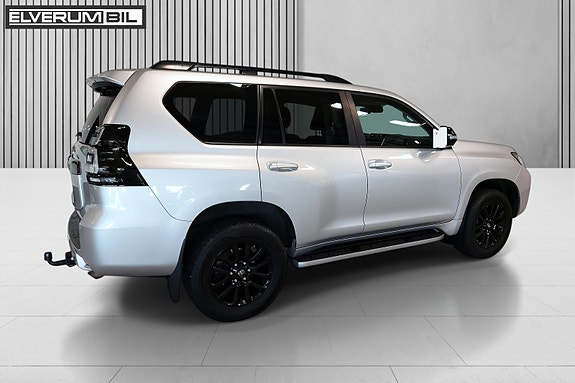 Toyota Land Cruiser 11 of 30